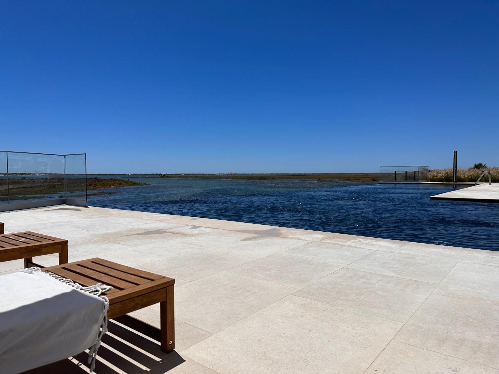 Fuzeta Stylish 1 Bedroom Apartment - Amazing Views Exterior photo